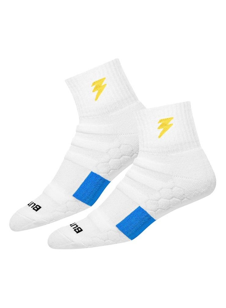 بليتزوكس جوارب رياضية عالية الأداء من BLITZSOX (كرة الريشة والجري وصالة الألعاب الرياضية والتدريب الداخلي)، عبوة من 3 قطع (مقاس المملكة المتحدة 7-11، أبيض) - Image 3