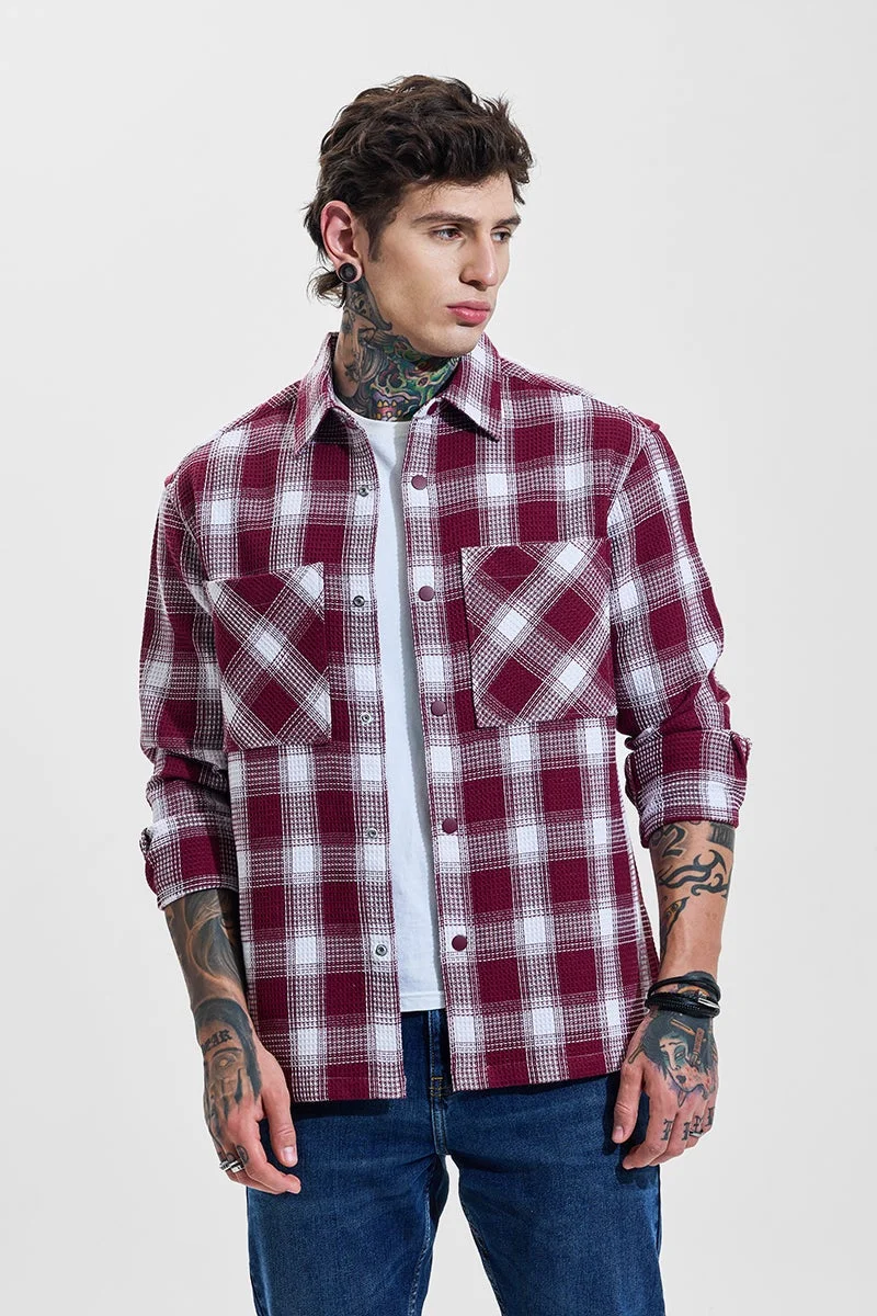 سنيتش قميص كاروهات عنابي بقصة مريحة