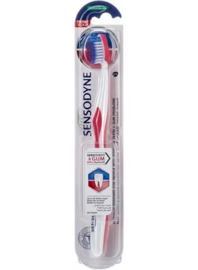 Sensodyne Soft Toothbrush Sensitivity&Gum Toothbrush multi colored - Image 1