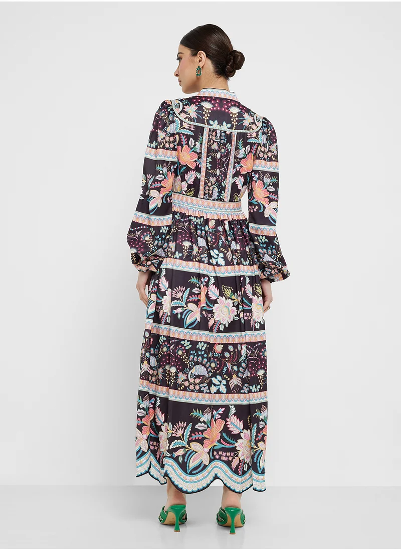 خزانة Abstract Print Dress