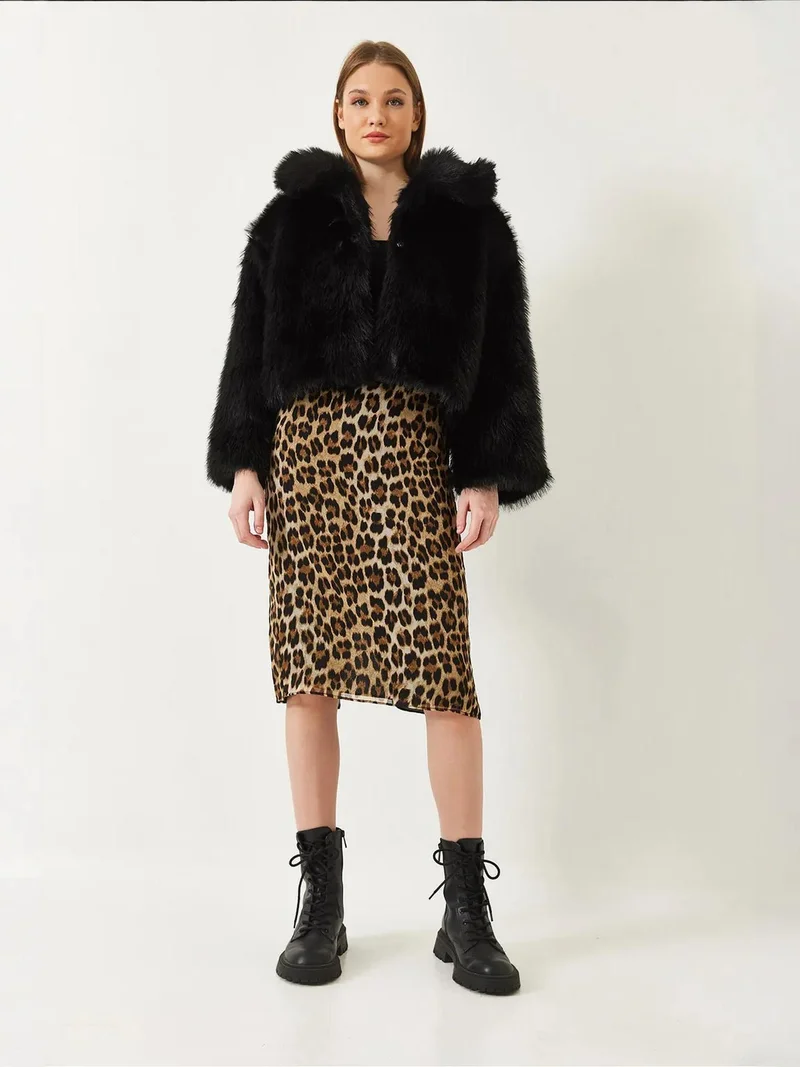 Bianco Lucci LUCCI Patterned Short Faux Fur Coat with Shawl Collar