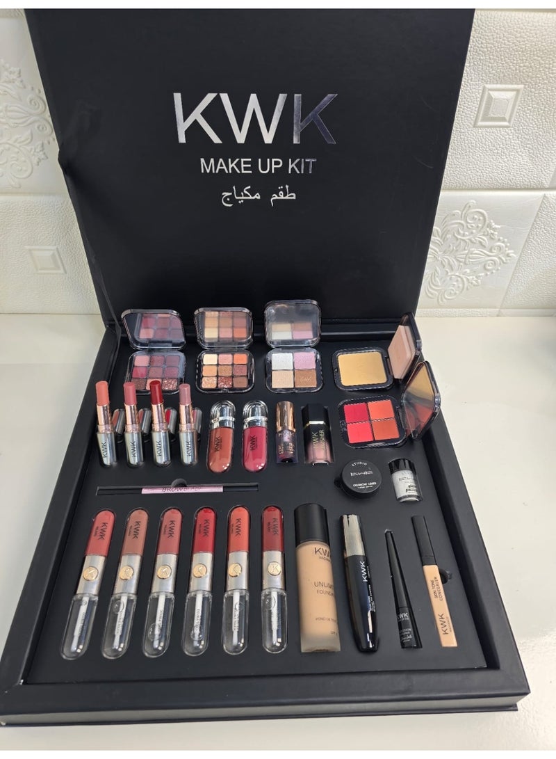 كيه دابليو كيه طقم مكياج متكامل جميع منتجات التجميل في بوكس واحد - Image 1