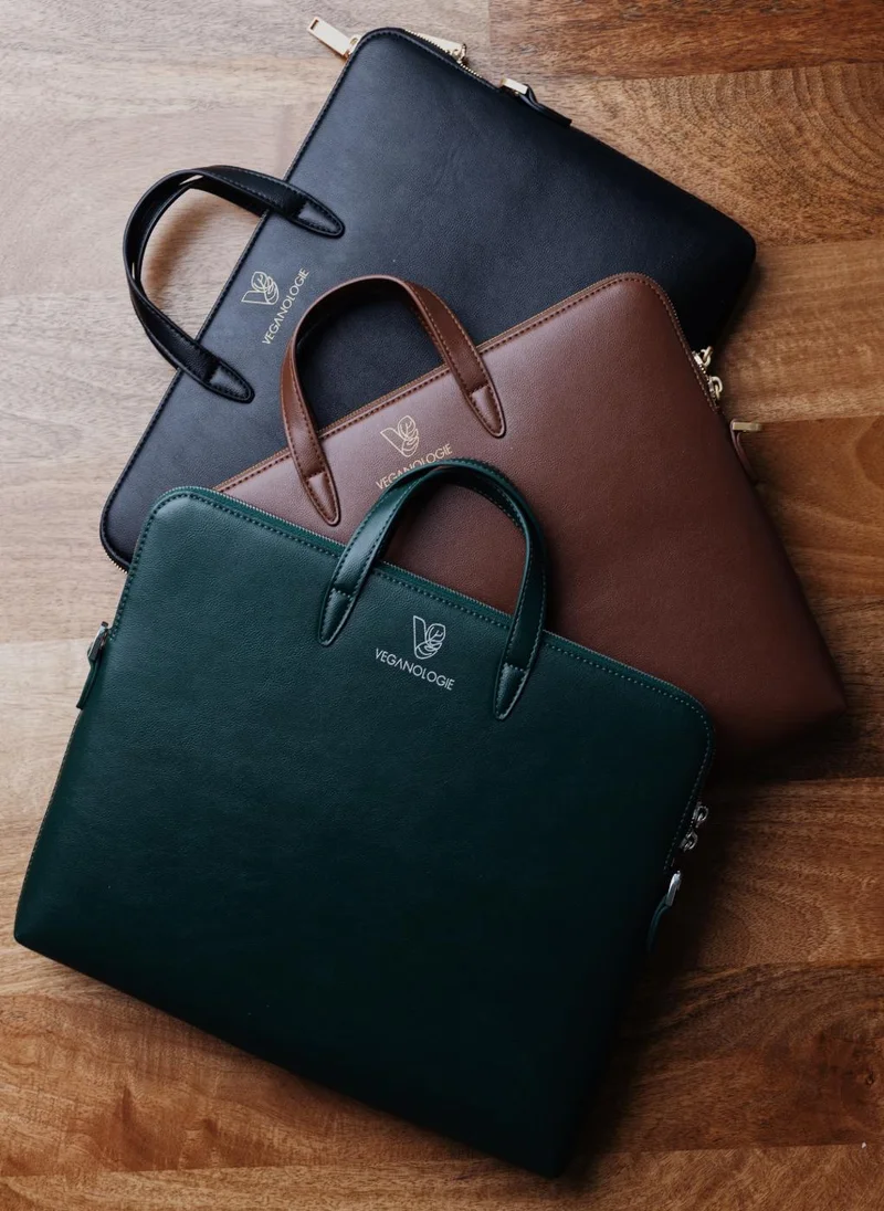 فيجانولوجي Saturn Laptop Bag (13") in Veganologie Made From 4 Bamboo Stems