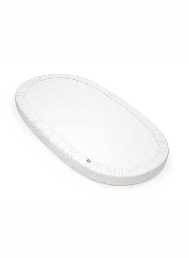 Stokke Sleepi Fitted Sheet V3 - Soft Cotton Percale for Oval Sleepi Bed - Washable - White - Image 1