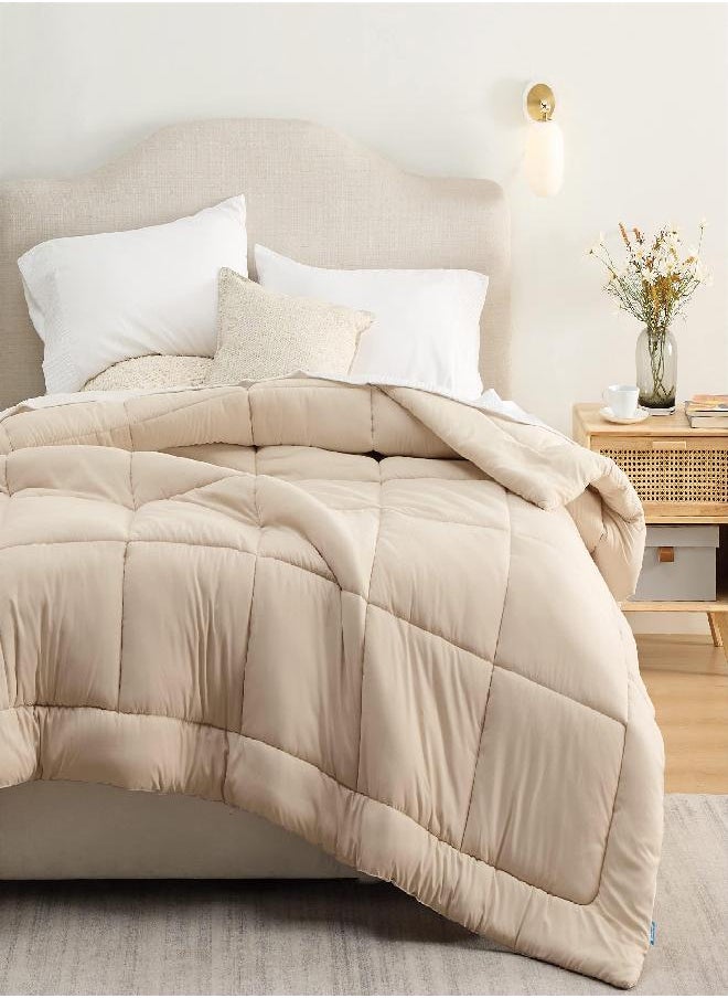 Bedsure Bedsure Duvet Insert King Comforter Beige - All Season Quilted Down Alternative Comforter for King Bed, 300GSM Mashine Washable Microfiber Bedding Comforter with Corner Tabs  - Image 3
