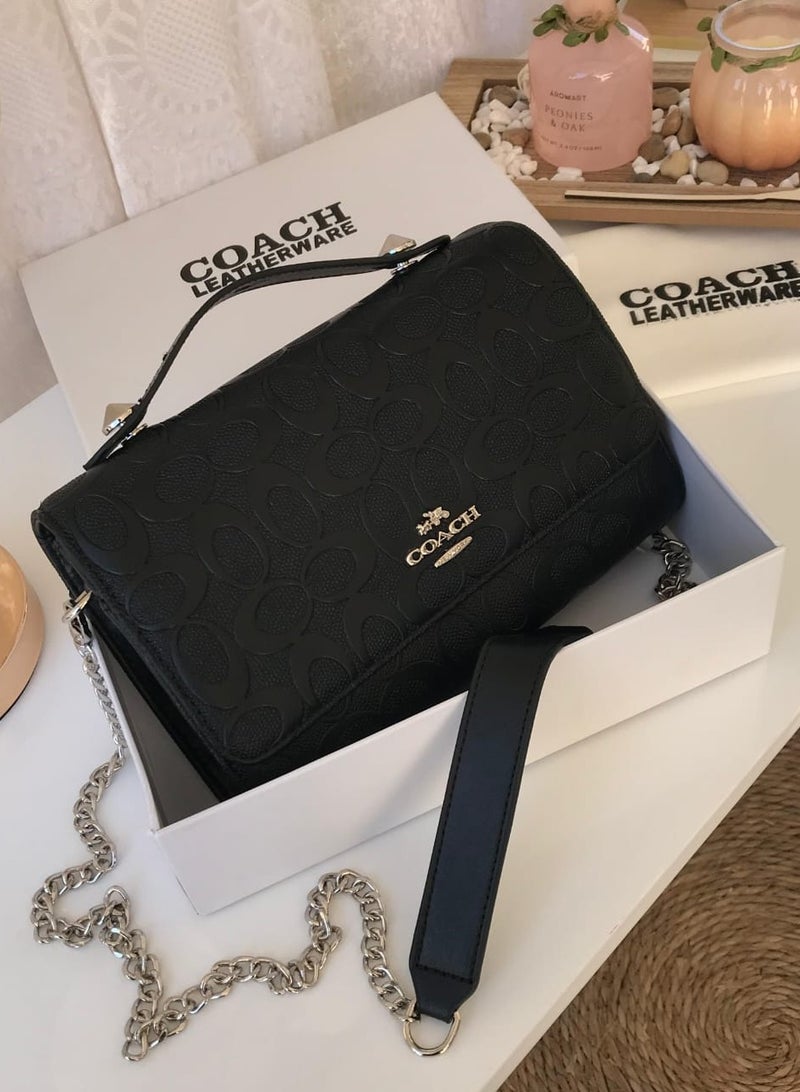 Luxurious and elegant women's bag