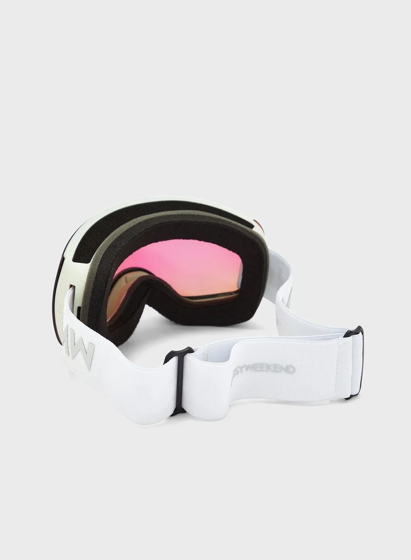 MESSYWEEKEND Float Shape Sunglasses