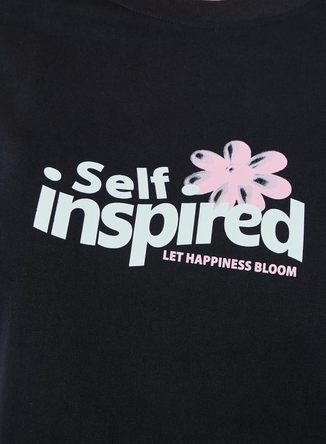 ستايلي تيشيرت نسائي أسود بطبعة جرافيك واسع - Image 4