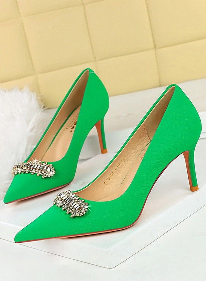 بيج تري المرأة مغلقة أشارت إصبع القدم الكعب العالي الراينست الديكور المضخات الخضراء 7CM - Image 1