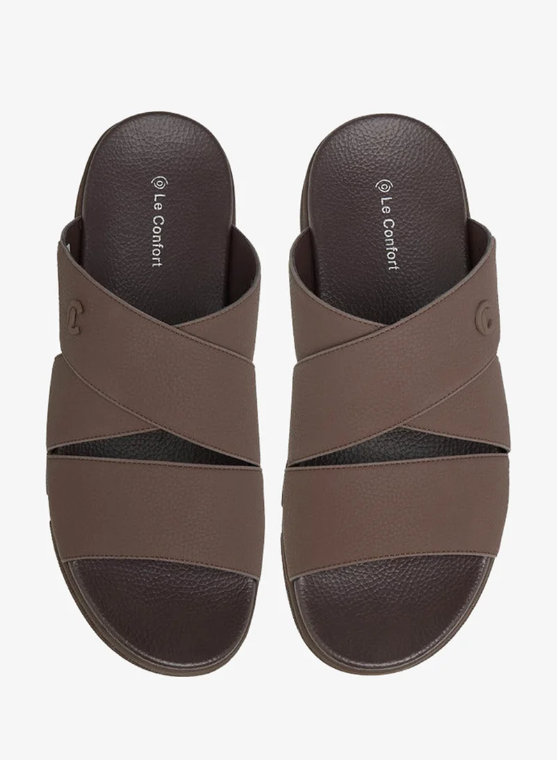لو كونفورت Men Cross Strap Comfort Sandals