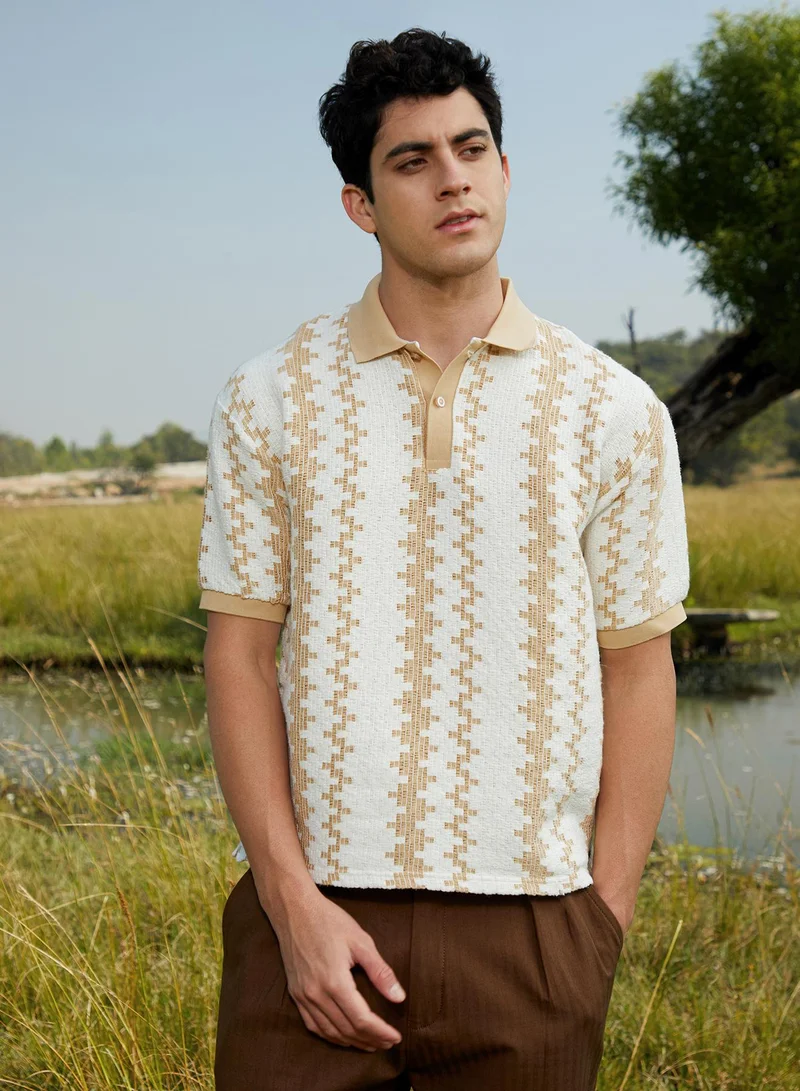 Campus Sutra Men's Buff Beige & Cream White Indie-Block Polo T-Shirt For Casual Wear | Polo Neck | Short Cuffed Sleeves | Half-Button Closure | T-Shirt Crafted With Comfort Fit For Everyday Wear
