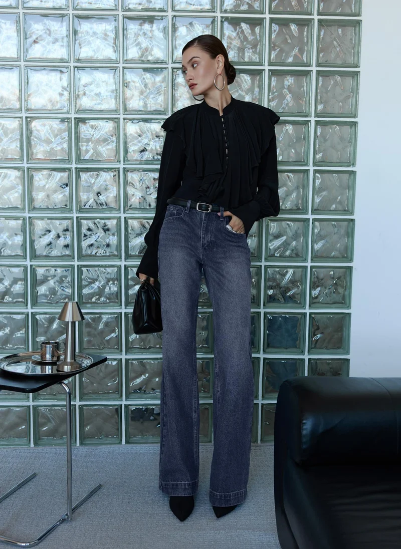 Lichi  Loose jeans with distressed accent on the thighs for Women | Best Price UAE