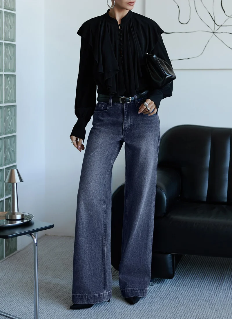 Lichi  Loose jeans with distressed accent on the thighs for Women | Best Price UAE