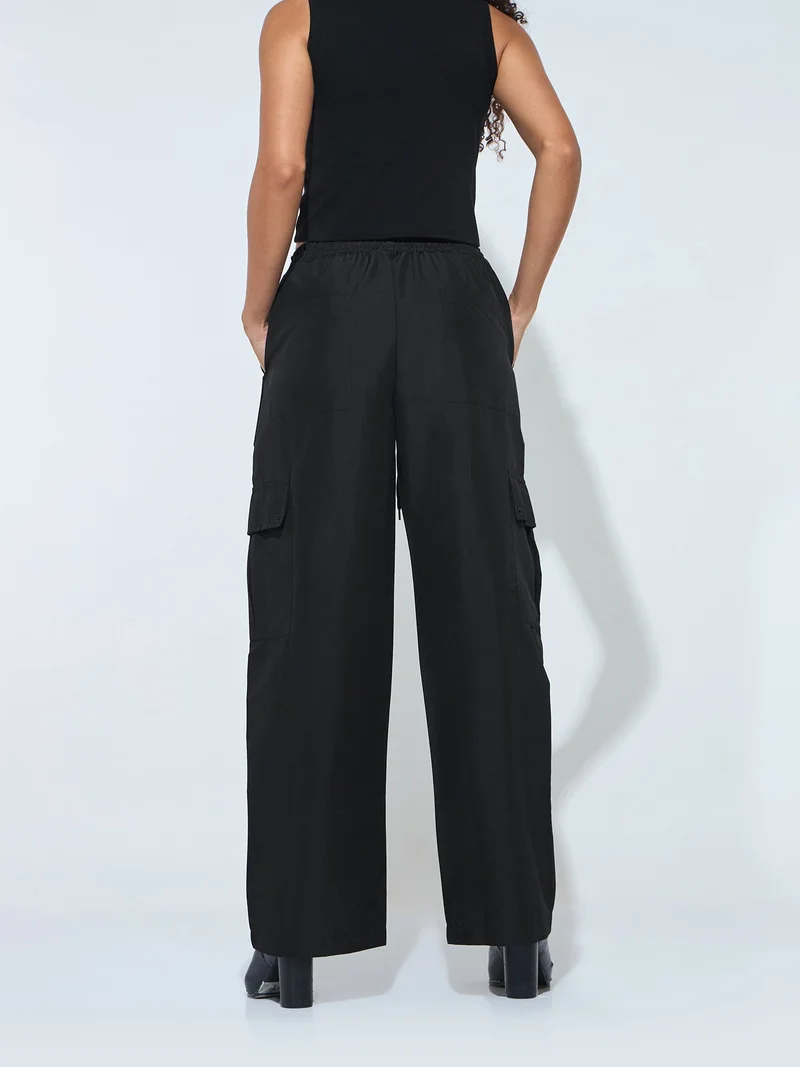 Outzidr  Black Baggy Fit Trouser for Women | Best Price UAE