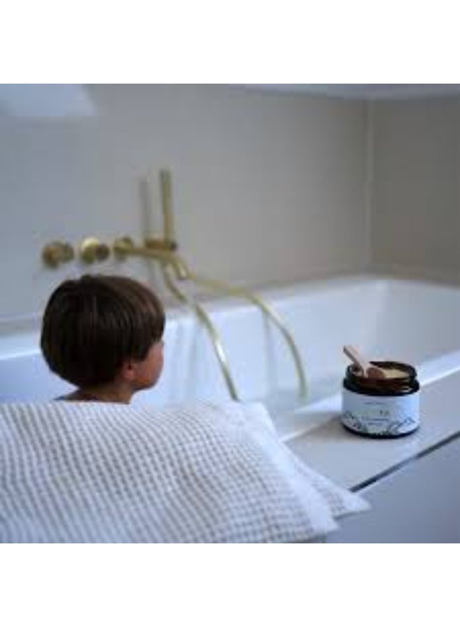 ألما أملاح استحمام الأطفال من مصل اللبن من ألما، 300 غرام - Image 2