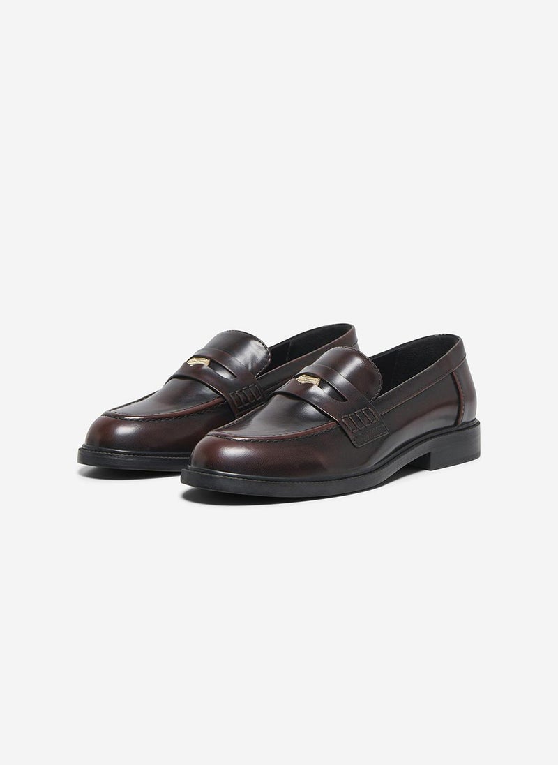 ONLY Women's ONLLUX-12 Button Loafer - Image 1