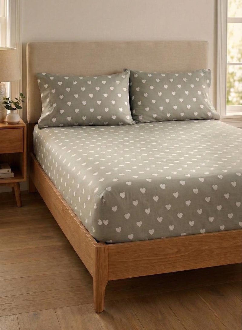 طقم سرير من يارلن (ملاية سرير بأستيك لسرير مقاس 200 سم وغطاء وسادتين صغيرتين بتصميم ميني وايت هيرت 2)