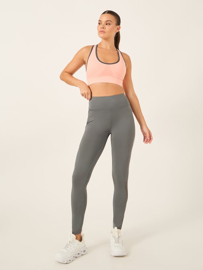 Styli Styli Active Contrast Trim Scoop Neck Sports Bra  - Image 2