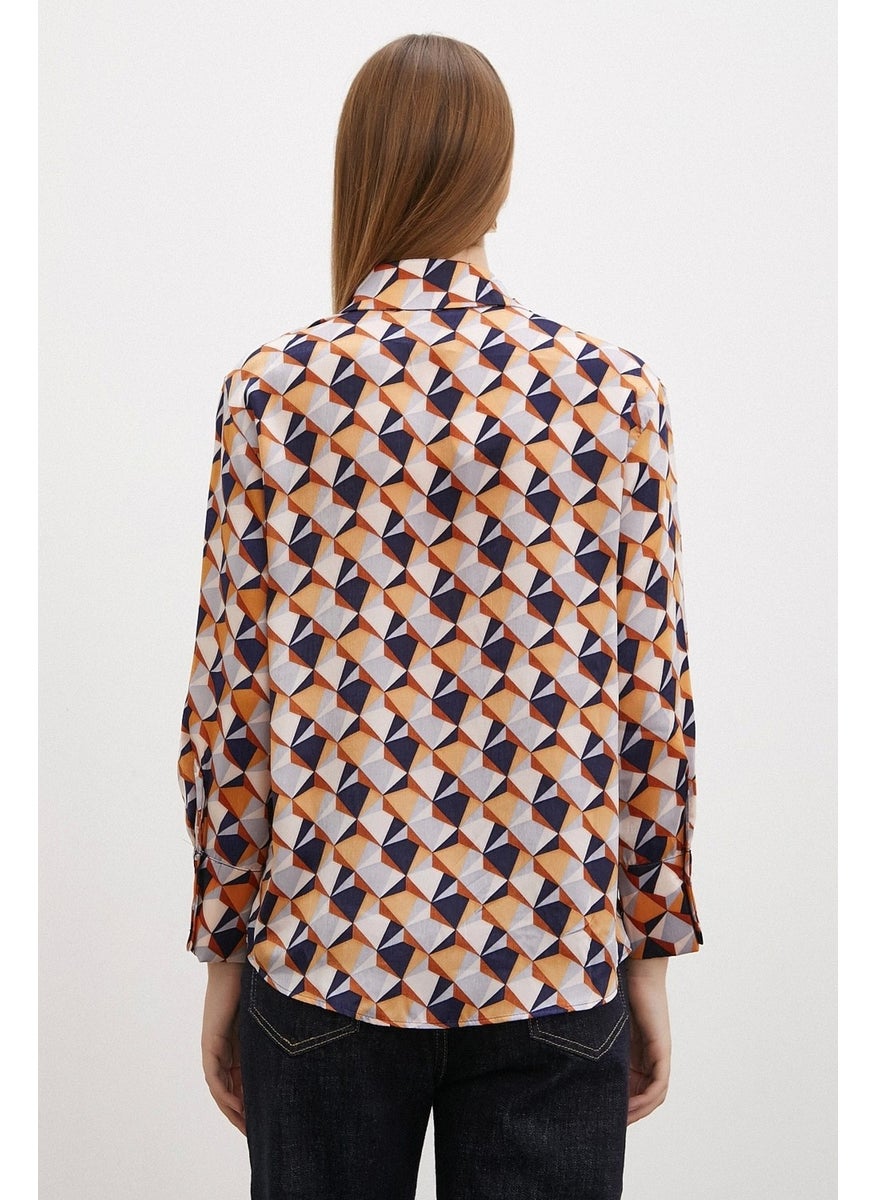 Never More Patterned Satin Shirt Powder  - Image 4