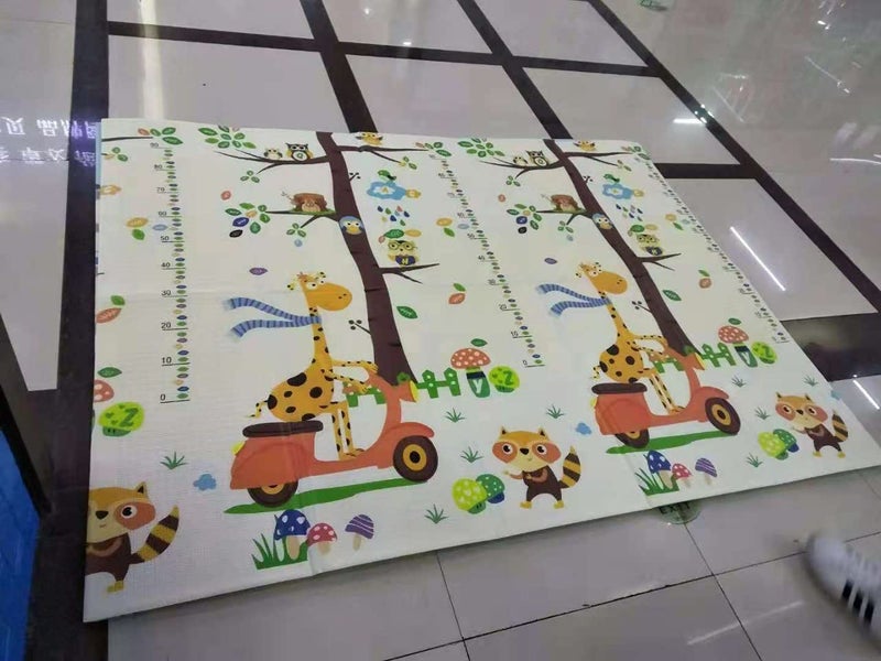 EASY SHOPE Memory Foam Baby Foldable Mat Play Foam Crawl Waterproof Portable Kids Baby Toddler Outdoor Or Indoor Use (Giraffe), single, 78.7 Cm, 70.9 Cm, Giraffe,Multicolor, Rectangular - Image 5