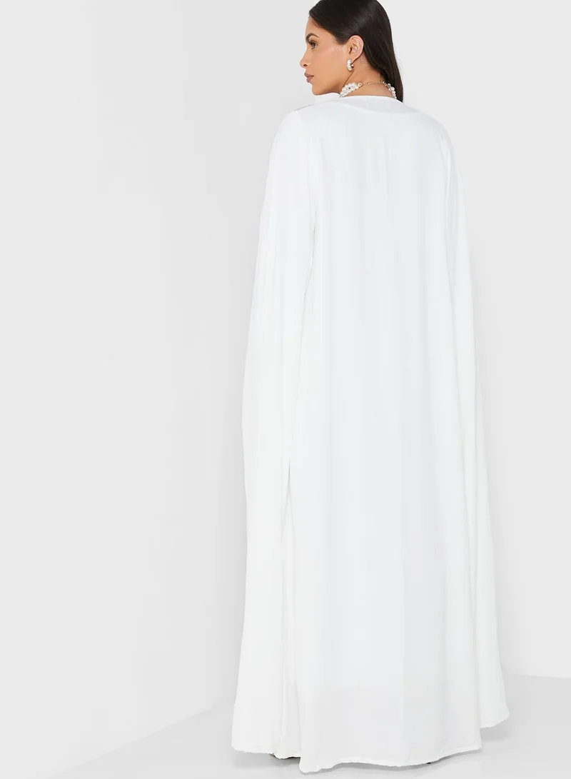 MAISON ARABELLE Cape Sleeve Embroidered Jalabiya