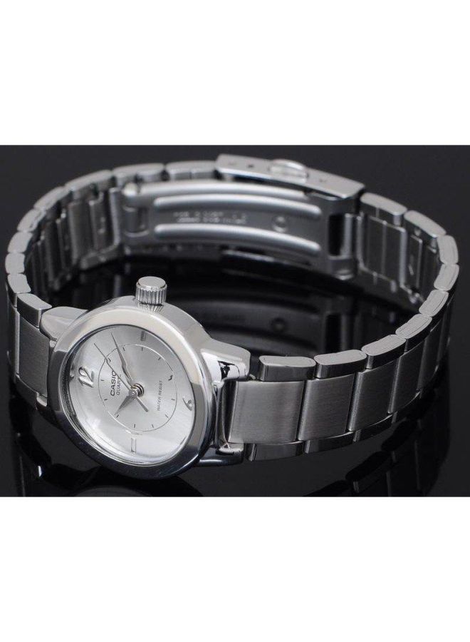 CASIO Women Enticer Water Resistant Analog Watch LTP-1230D-7CDF - 24 mm - Silver - Image 4