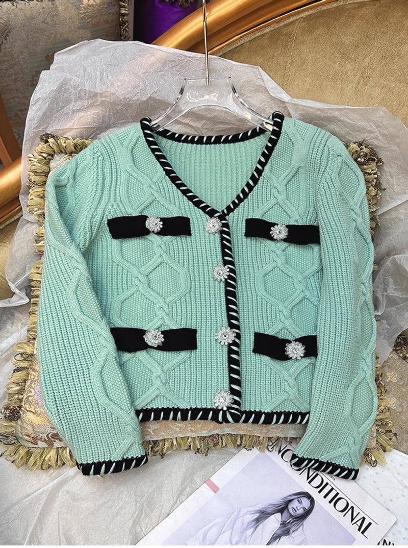 Zhang Yuanying Star Fashion suit Diamond Buckle Pocket Stitching Twister Knitted Cardigan Hip Skirt Two-Piece Winter Set Green Top (in stock)