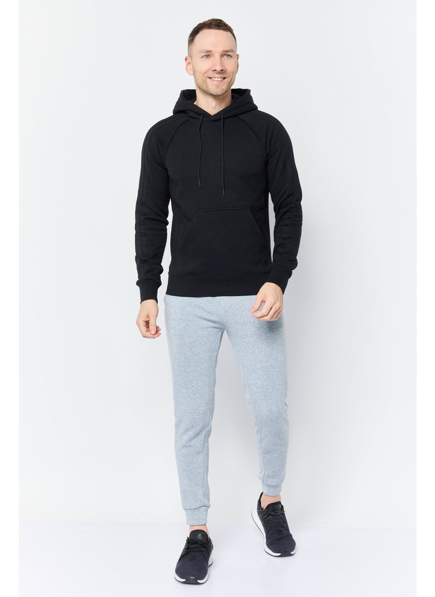 Men Sportswear Fit Long Sleeve Outdoor Hooded Sweatshirt, Black