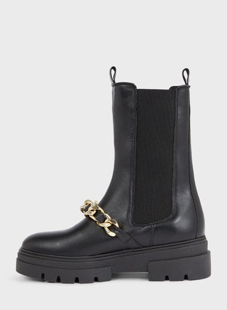 Monochromatic Chain Detail Chelsea Boots - pzsku/ZCB0B635A0B7A0D259D02Z/45/_/1698932730/4f68c8d9-b289-47a5-a019-811cb97c6793