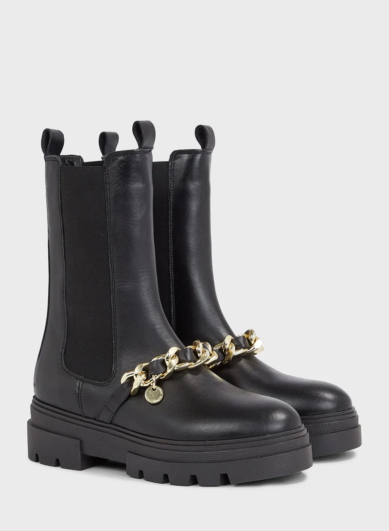 TOMMY HILFIGER Monochromatic Chain Detail Chelsea Boots