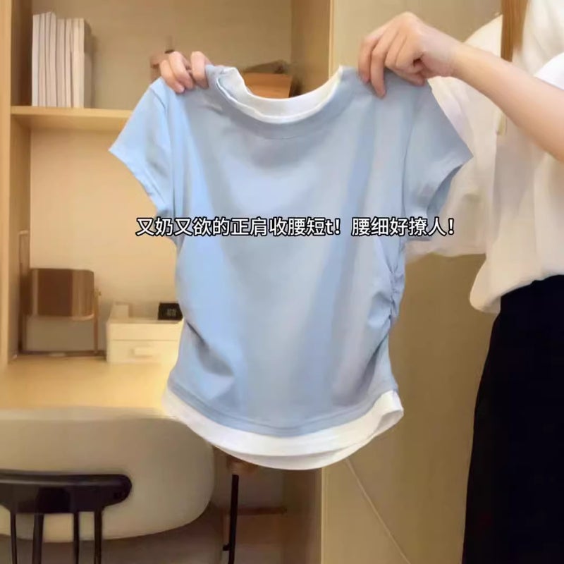 Right Shoulder Slimming Look Fake Two-Piece Contrasting Color Round Neck Short-Sleeved T-Shirt For Women Summer Pinch Waist Pleated Waist Sweet And Spicy Top Ins Trend - Image 4