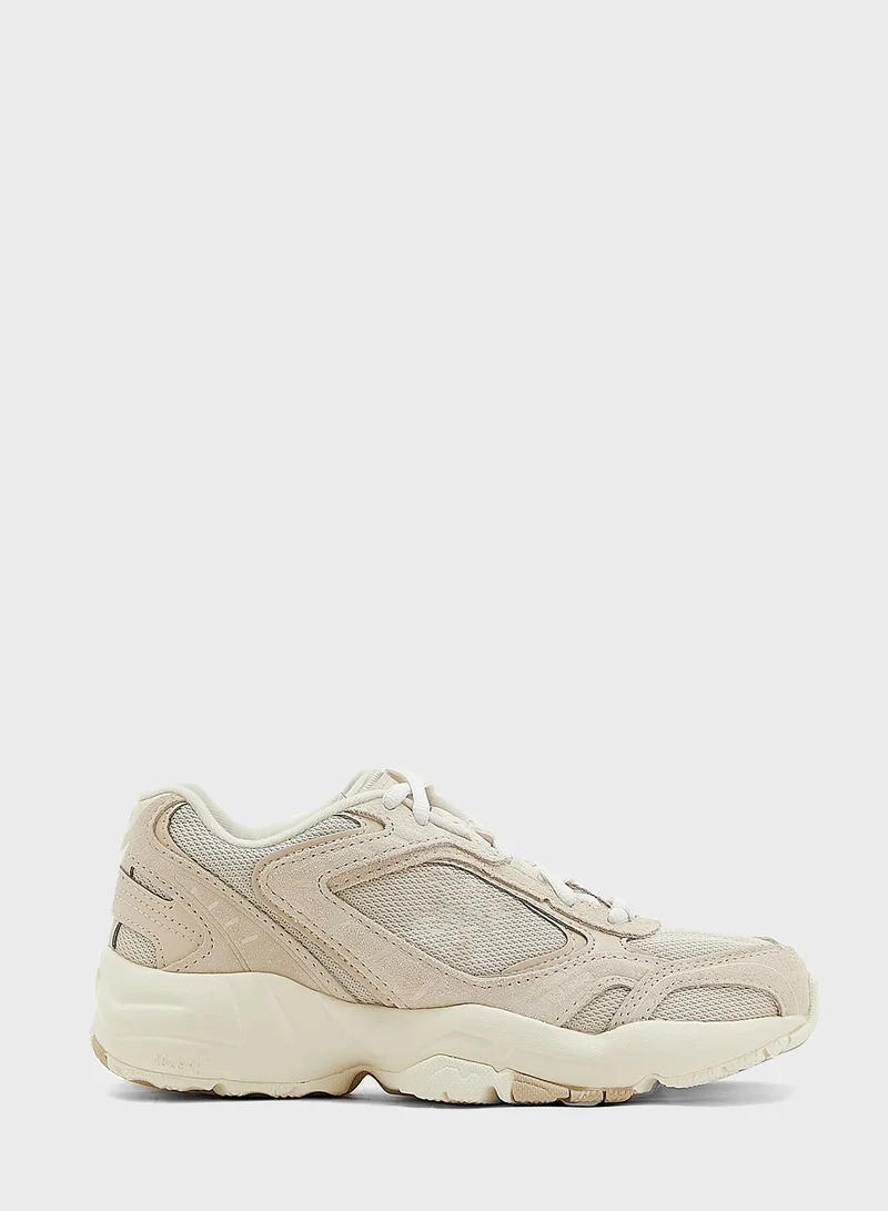 New Balance 452 Low Top Shoes