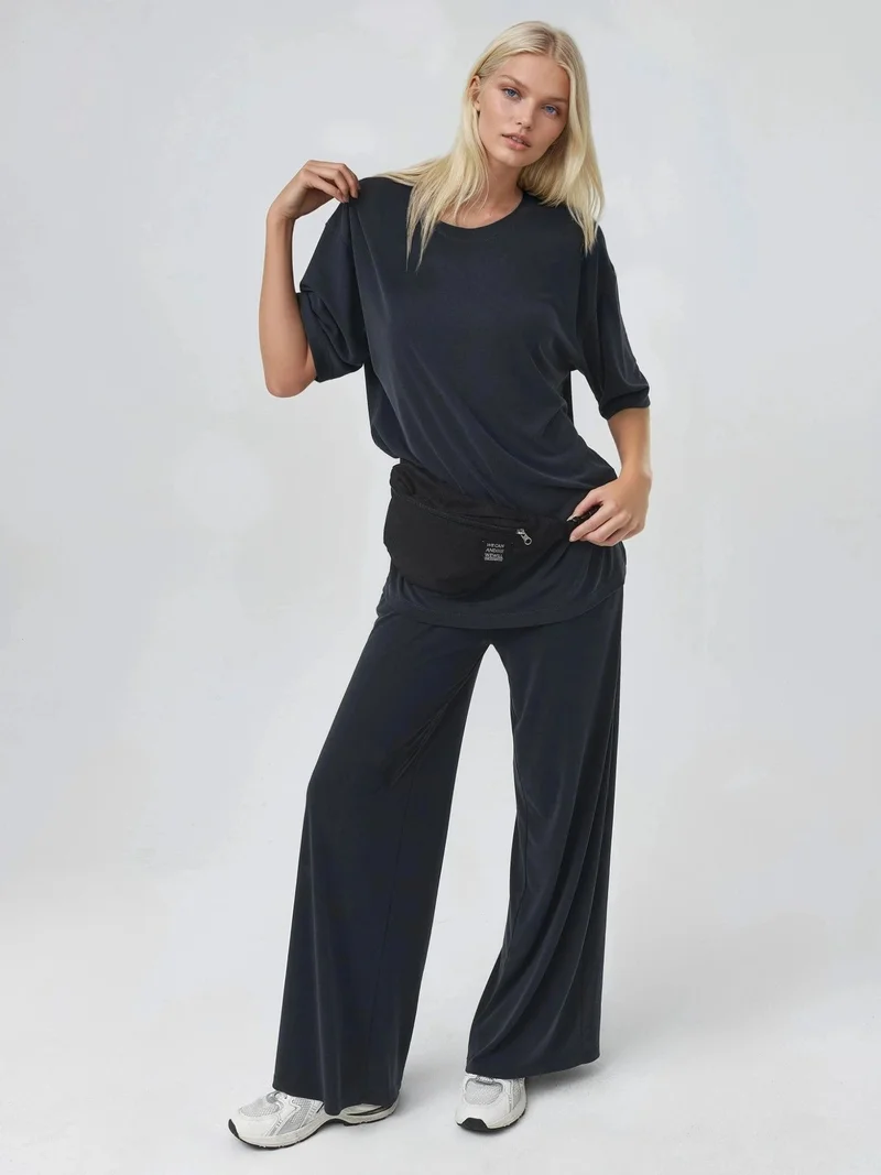 Busem BUSEM Slit Detailed Crew Neck Short Sleeve T-Shirt