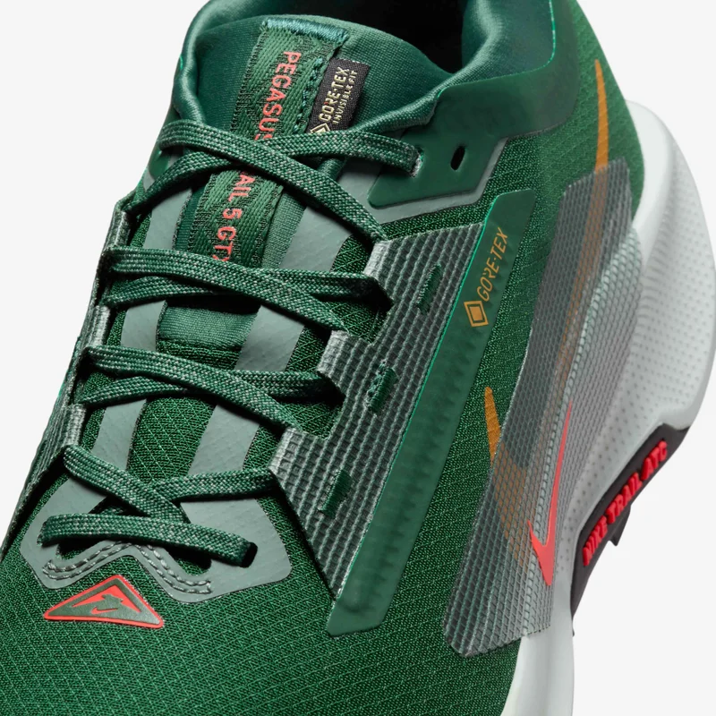 Nike Men's Pegasus Trail 5 GORE-TEX Waterproof Trail-Running Shoes