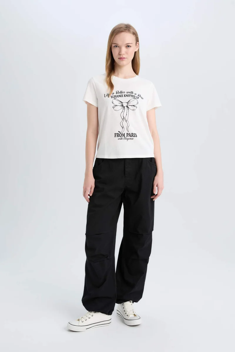 ديفاكتو Regular Fit Crew Neck Printed Short Sleeve T-Shirt