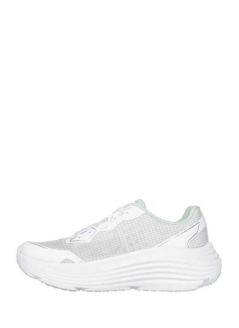 SKECHERS Max Cushioning Endeavour