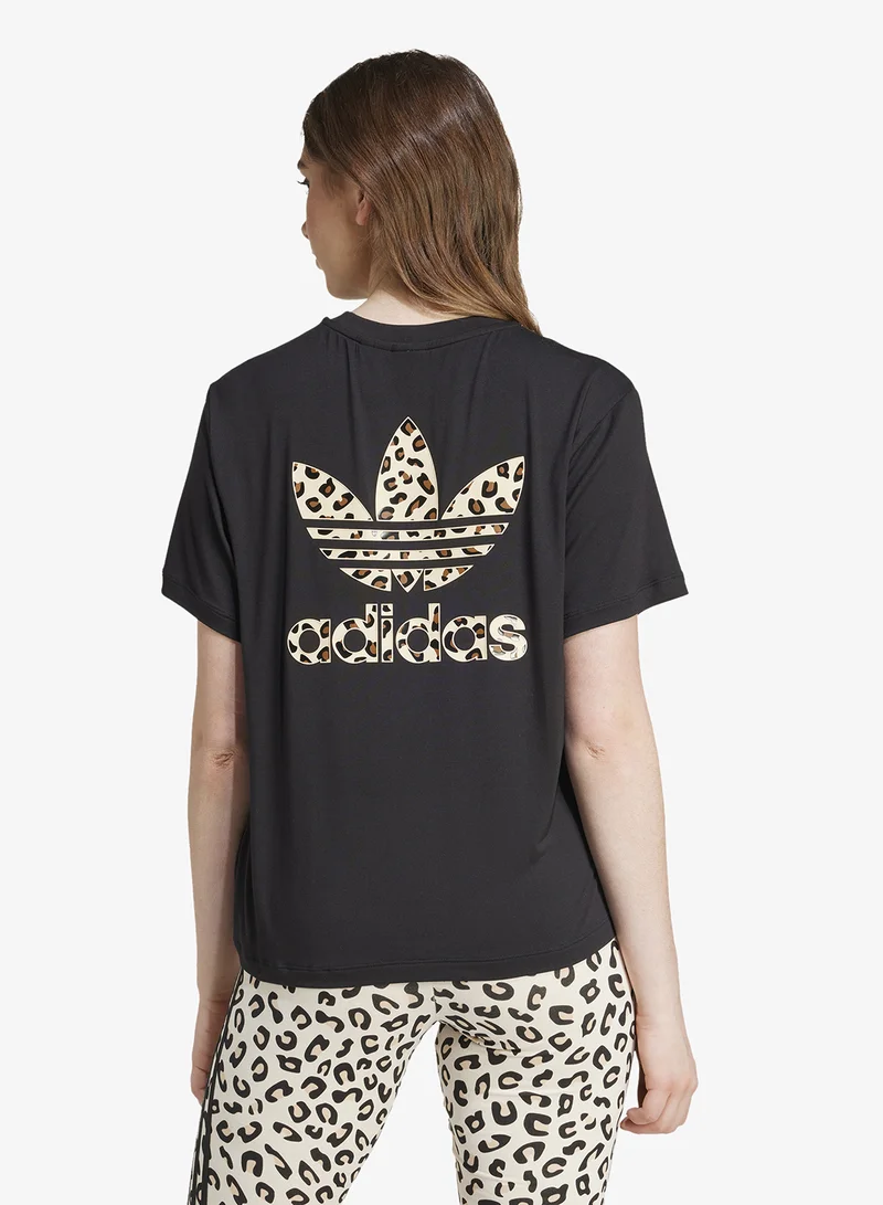 اديداس اوريجينالز تيشيرت بطبعة الفهد بشعار تريفويل