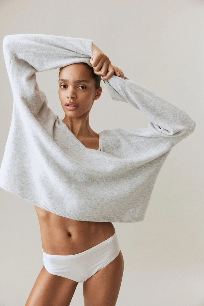 H&M Fine-knit V-neck jumper