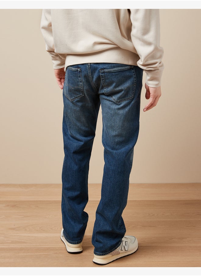 American Eagle - AE Flex Relaxed Straight Jean - Image 1