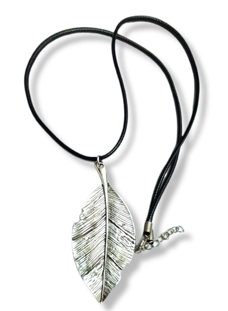 Black chain Necklace with Feather Pendant - Image 1
