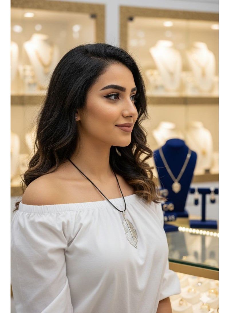 Black chain Necklace with Feather Pendant - Image 3