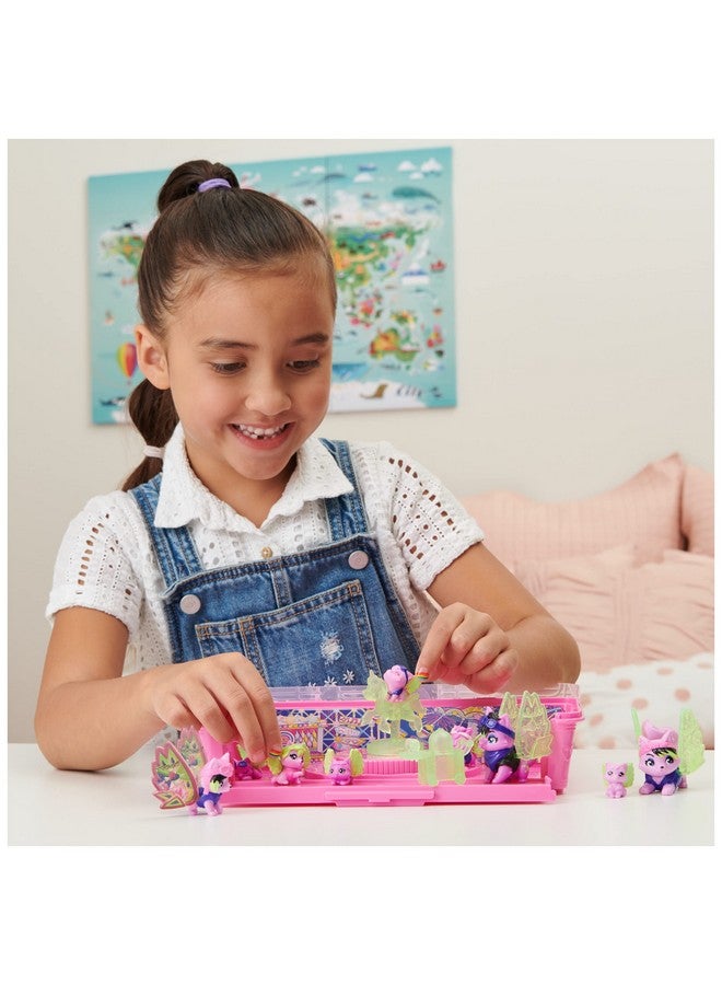 Hatchimals CollEGGtibles, Rainbow-cation Wolf Family Carton with Surprise Playset, 10 Characters, 2 Accessories, Kids Toys for Girls - Image 3