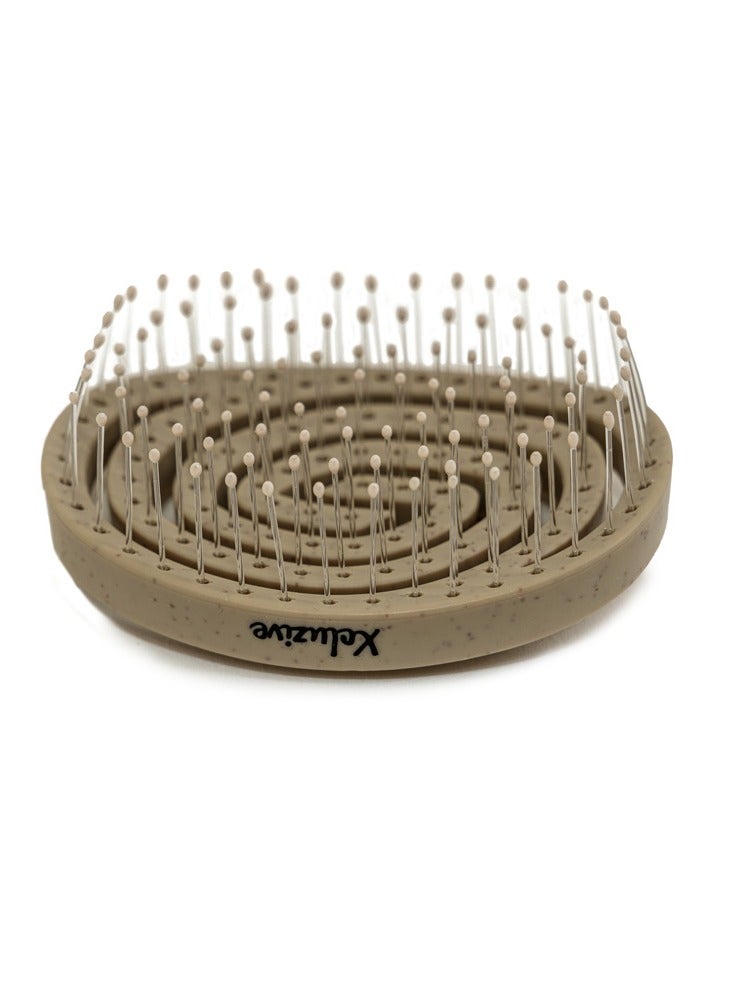 Xcluzive X/Z Eco Travel Detangling Brush - Image 3