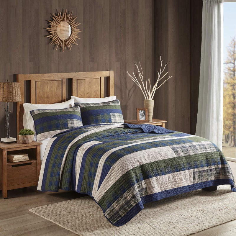 Woolrich Spruce Hill Reversible Quilt Set  Cottage Styling Reversed to Solid Color All Season Lightweight Coverlet Cozy Bedding Layer Matching Shams Oversized KingCal King Stripes Green 3 Piece