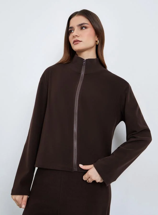 ستايلي طقم منسق من جاكيت بسحاب بتفاصيل محبوكة وبنطال