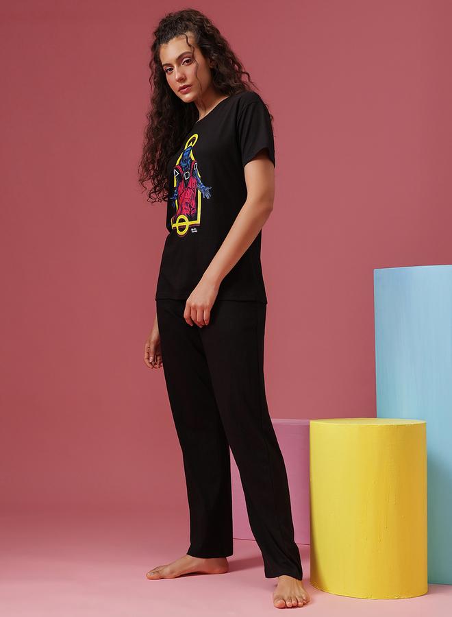 Clovia Cotton Graphic Print T-Shirt and Pyjama Set - Image 2