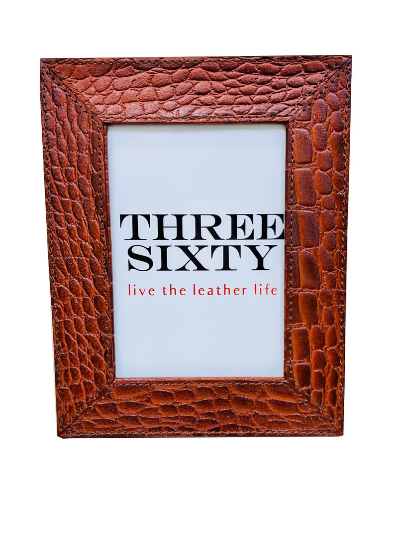 THREE SIXTY Tabletop Leather Photo Frame - Image 1