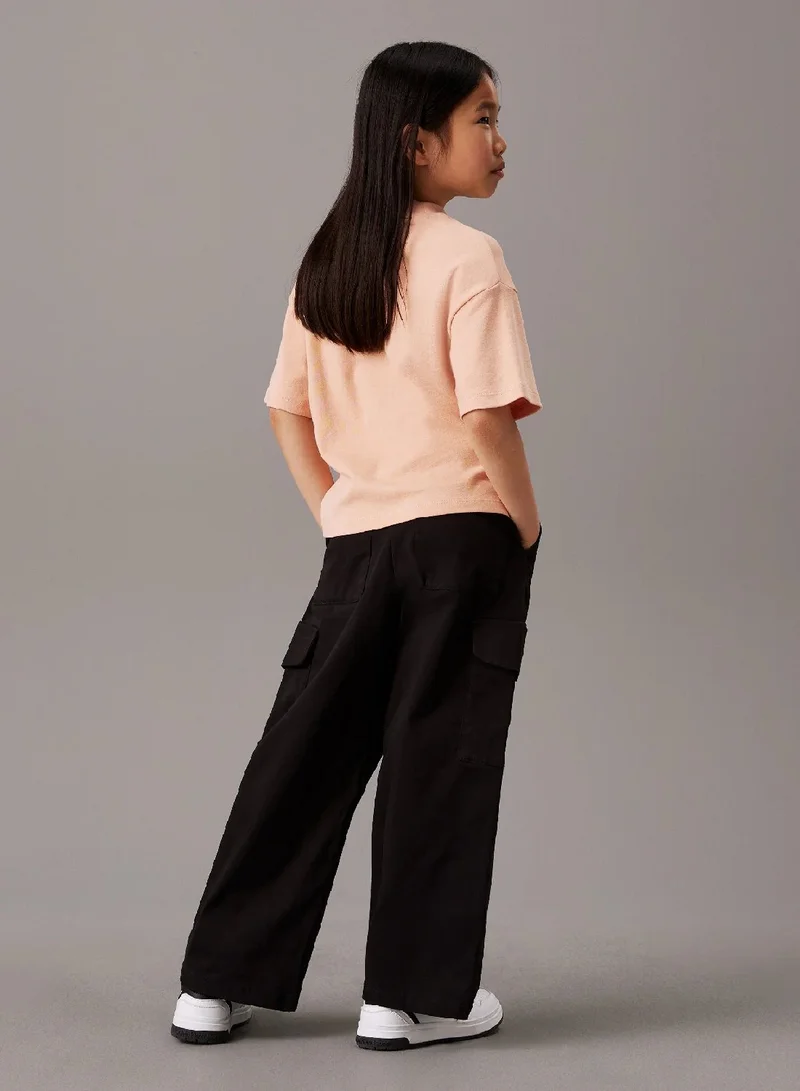 كالفن كلاين جينز بنطال كارجو بقصة واسعة من أسفل الركبة