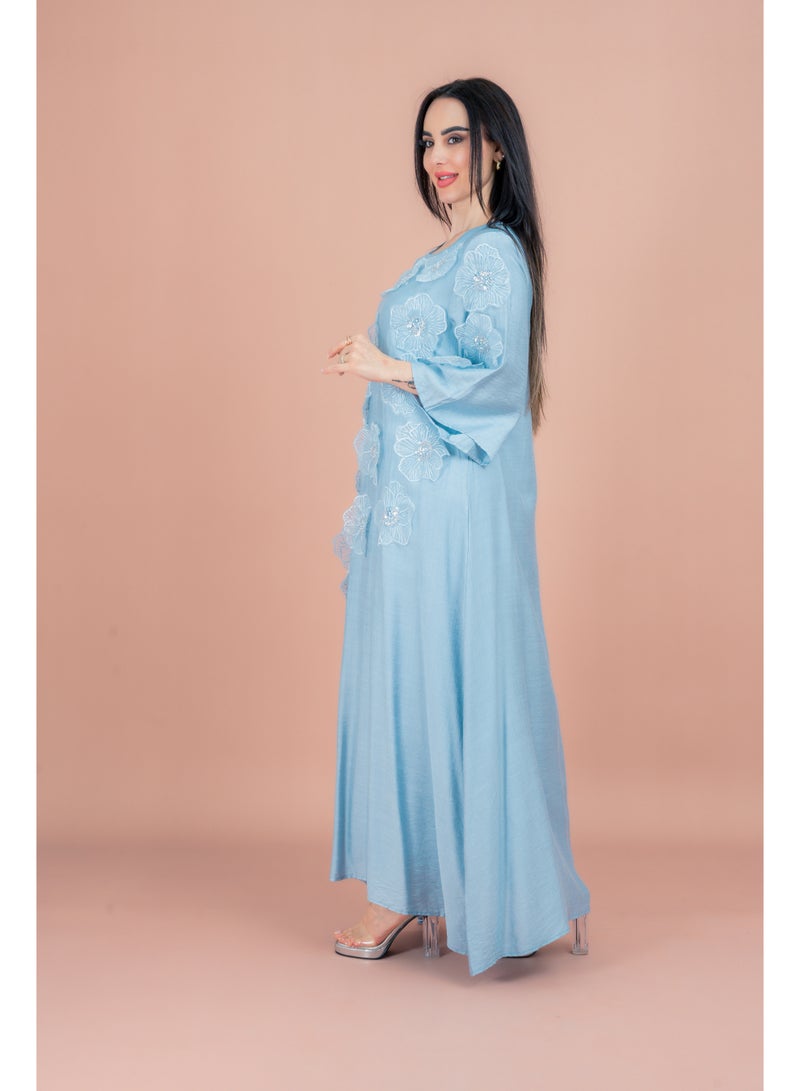 اكسا جلابية مطرزة بالورود - Image 3