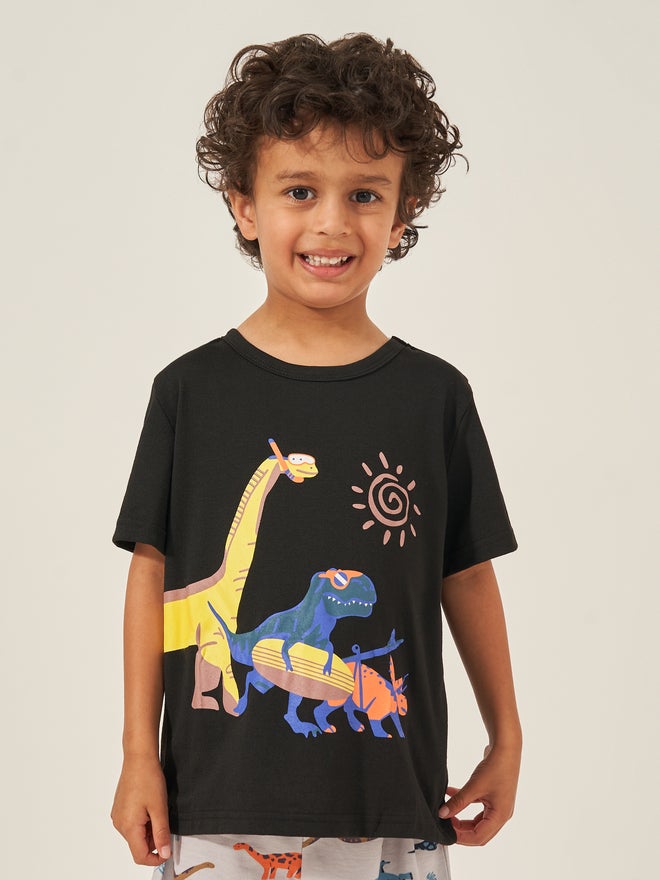 Styli Styli Printed T-Shirt and Shorts Set  - Image 2